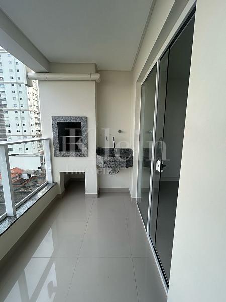 Sacada do apartamento do Dom Bastos Residence no Morretes em Itapema