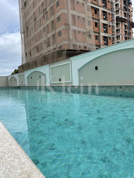 Piscina do Sunset Boulevard no Morretes em Itapema