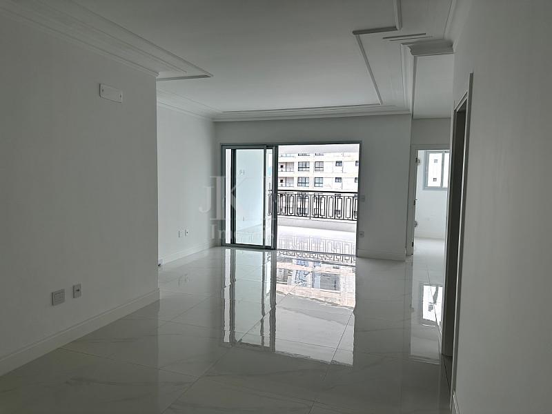 Living do apartamento no San Lorenzo no Centro em Itapema