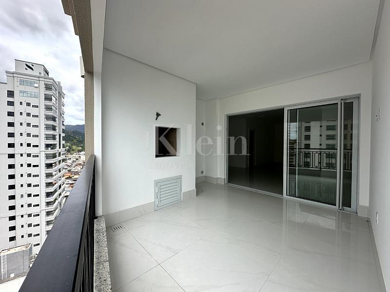 Sacada do apartamento � venda no San Lorenzo no Centro em Itapema