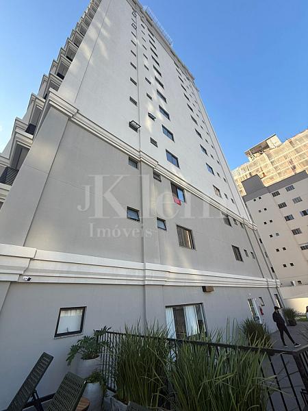 Fachada lateral do Di Maria Residencial no Morretes em Itapema