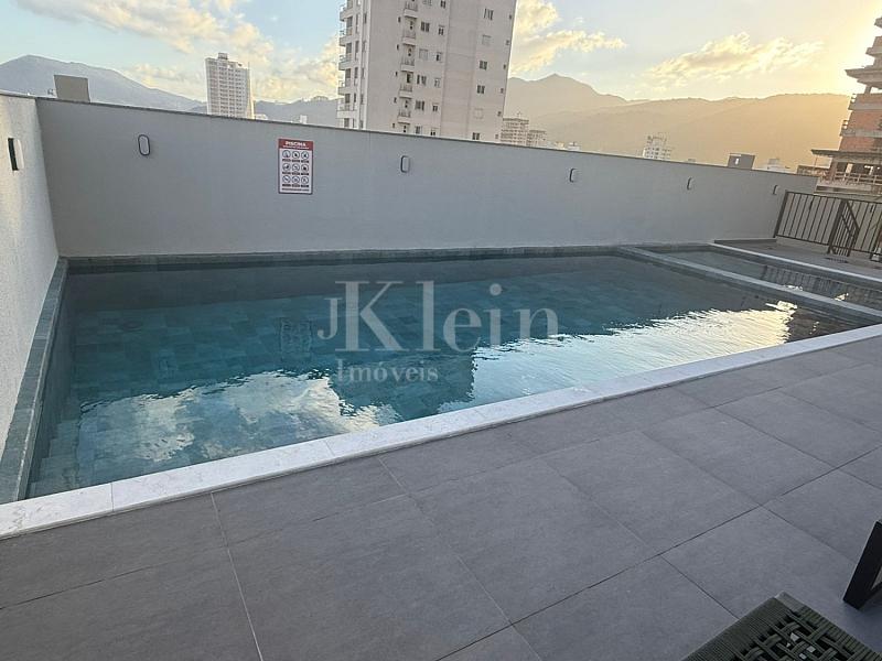 Piscina do Di Maria Residencial no Morretes em Itapema