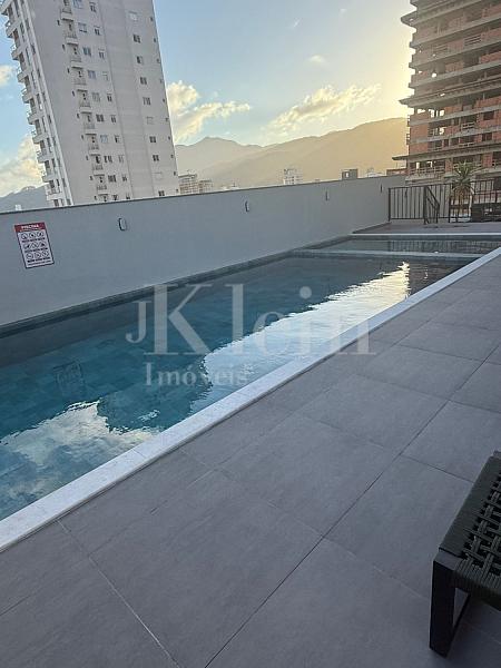 Piscina adulto e infantil do Di Maria Residencial no Morretes em Itapema