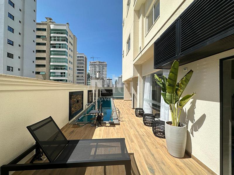 Piscina do Hamburgo Residence em Itapema