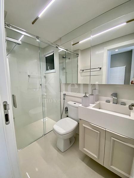 Banheiro do apartamento mobiliado � venda no Lumi�re Residence em Itapema