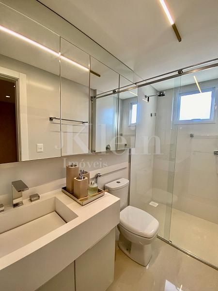 Banheiro do apartamento mobiliado � venda no Lumi�re Residence em Itapema