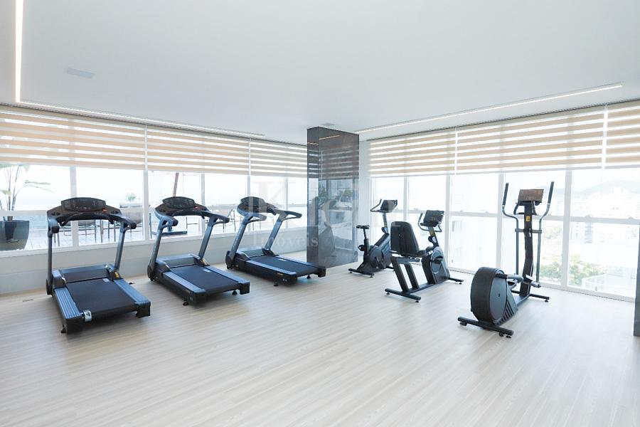 Academia no Le Blanc Brava Residence na Praia Brava em Itaja�