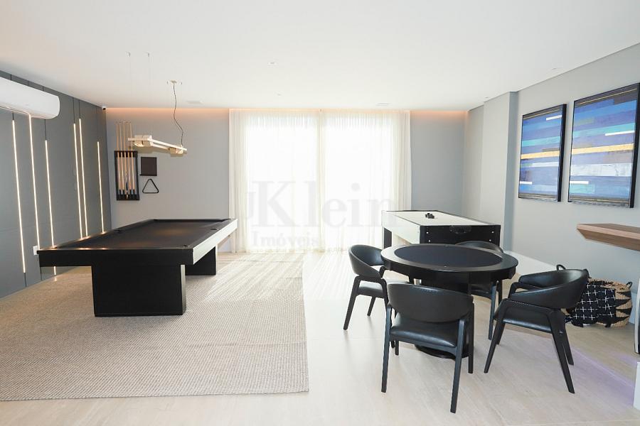 Sala de jogos no Le Blanc Brava Residence na Praia Brava em Itaja�