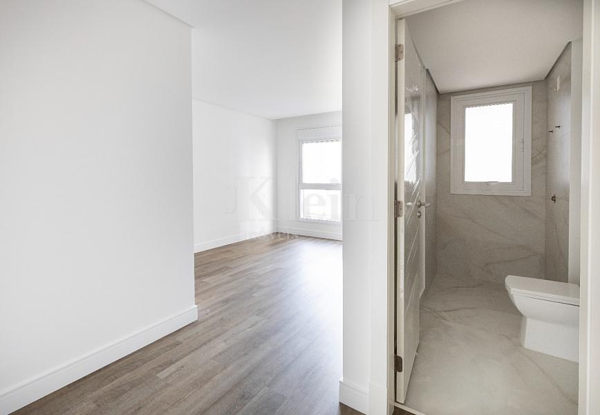 Su�te do apartamento no Le Blanc Brava Residence na Praia Brava em Itaja�