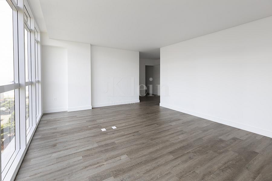 Su�te do apartamento no Le Blanc Brava Residence na Praia Brava em Itaja�