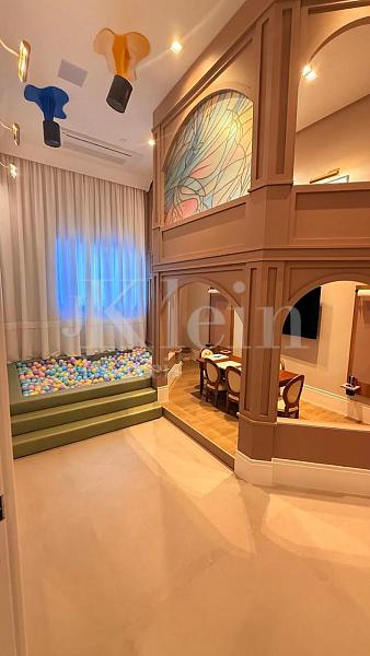 Brinquedoteca do Maison Lafayette Dallo na Meia Praia em Itapema