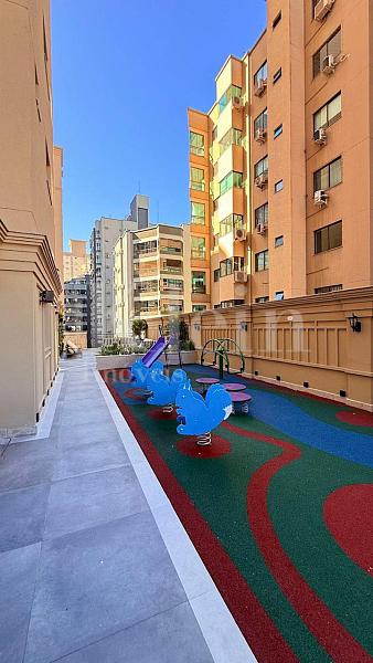 lazer infantil do Maison Lafayette Dallo na Meia Praia em Itapema