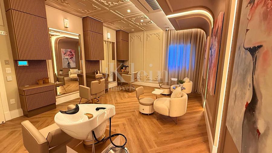 Sal�o de beleza Maison Lafayette Dallo na Meia Praia em Itapema