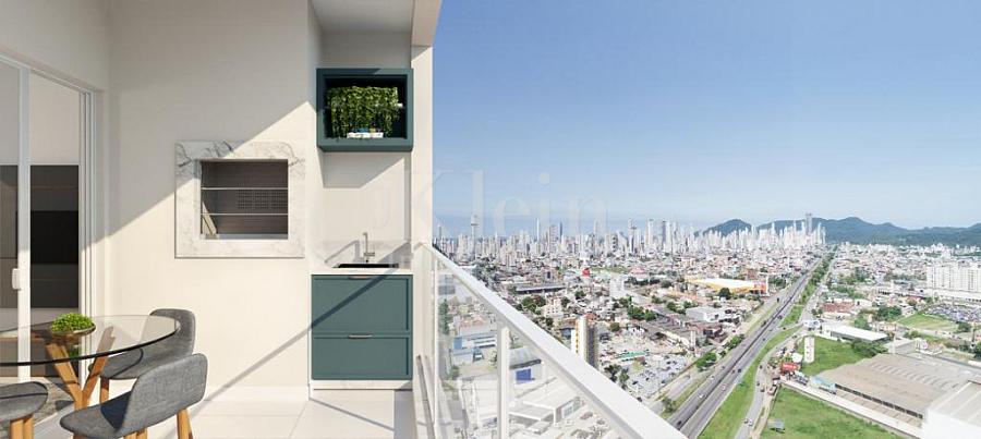 Sacada do apartamento do Classic Home Club em Cambori�