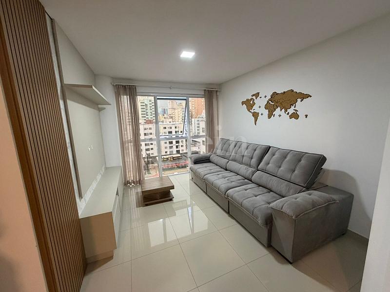 Living do apartamento no edif�cio Jo�o Reis em Itapema