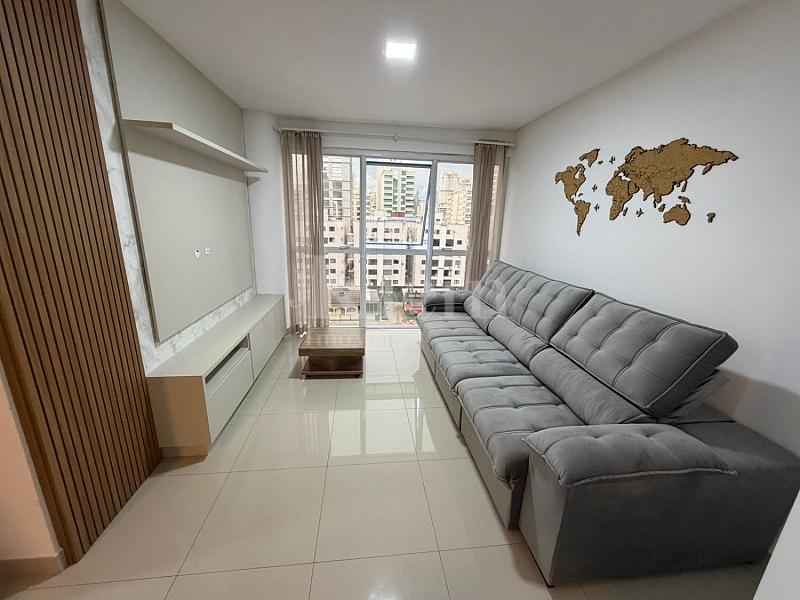 Living do apartamento no edif�cio Jo�o Reis em Itapema