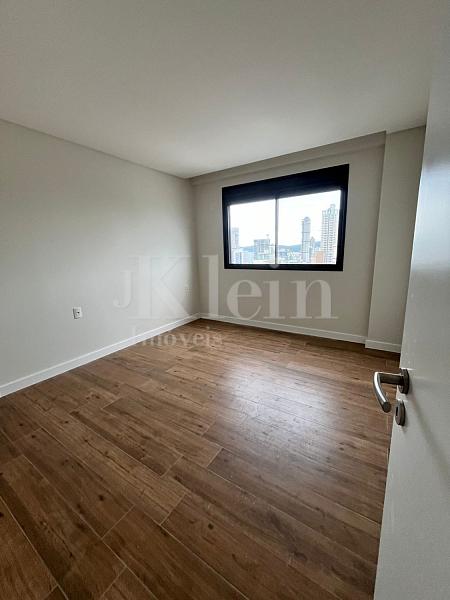 Su�te do apartamento do Times Square na Meia Praia em Itapema