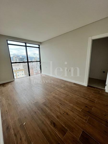 Su�te do apartamento do Times Square na Meia Praia em Itapema