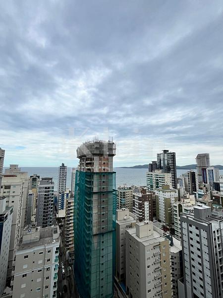 Vista mar do apartamento do Times Square na Meia Praia em Itapema