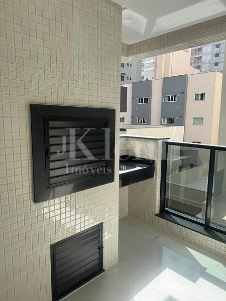 Sacada do apartamento do Alexandrita Residencial em Itapema