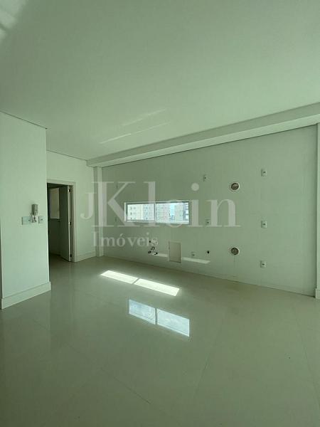 Cozinha do apartamento do Prov�ncia Di Vicenza na Meia Praia em Itapema