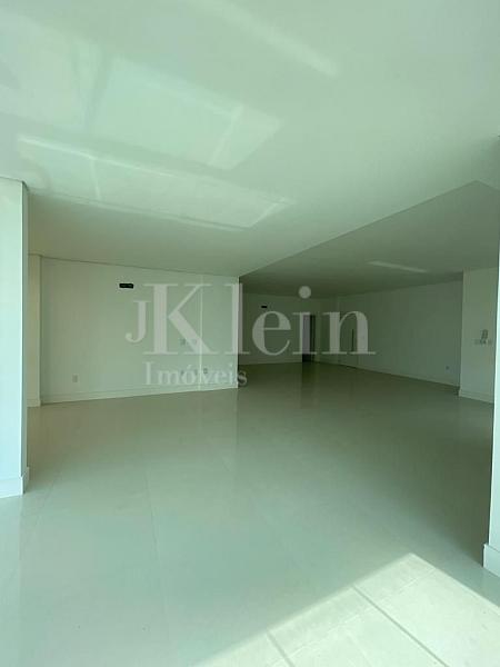 Living do apartamento do Prov�ncia Di Vicenza na Meia Praia em Itapema