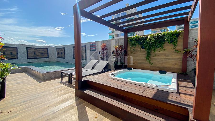 Hidromassagem do Long Beach Residence na Meia Praia em Itapema