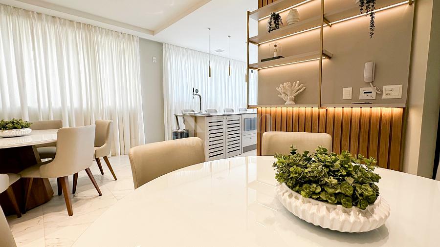 Sal�o de festas do Long Beach Residence na Meia Praia em Itapema