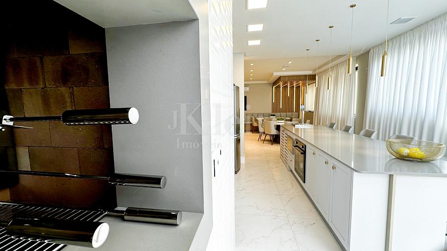 Churrasqueira do sal�o de festas do Long Beach Residence na Meia Praia em Itapema