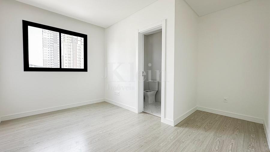 Su�te do apartamento do Long Beach Residence na Meia Praia em Itapema