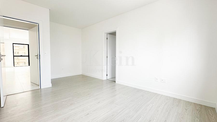 Su�te do apartamento do Long Beach Residence na Meia Praia em Itapema