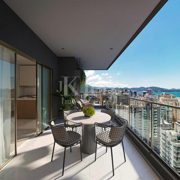 Sacada do apartamento do Honor na Meia Praia em Itapema