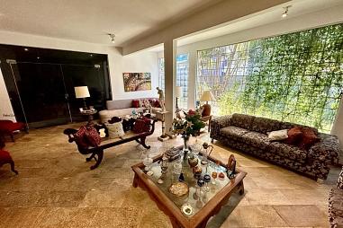 Casa Duplex de 364m² de área construída em Jardim Camburi