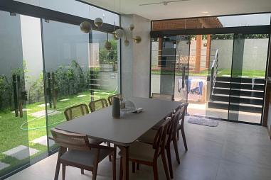 CASA DE 4 QUARTOS À VENDA_CONDOMÍNIO FECHADO