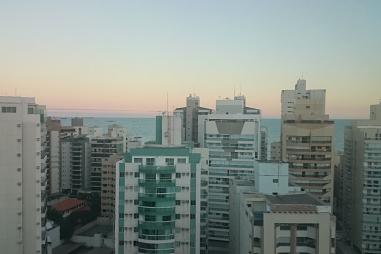 APARTAMENTO DE 4 QUARTOS - PRAIA DA COSTA.