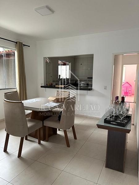 CASA DE 3 QUARTOS À VENDA_CENTRO DE VILA VELHA — foto 2