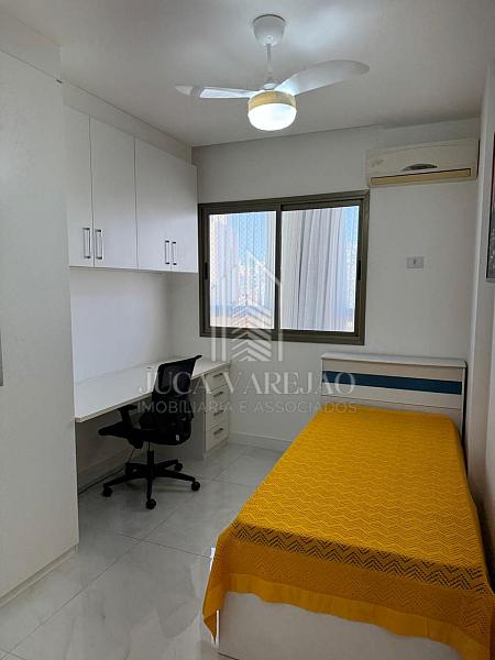 APARTAMENTO DE 3 QUARTOS À VENDA_PRAIA DA COSTA — foto 19