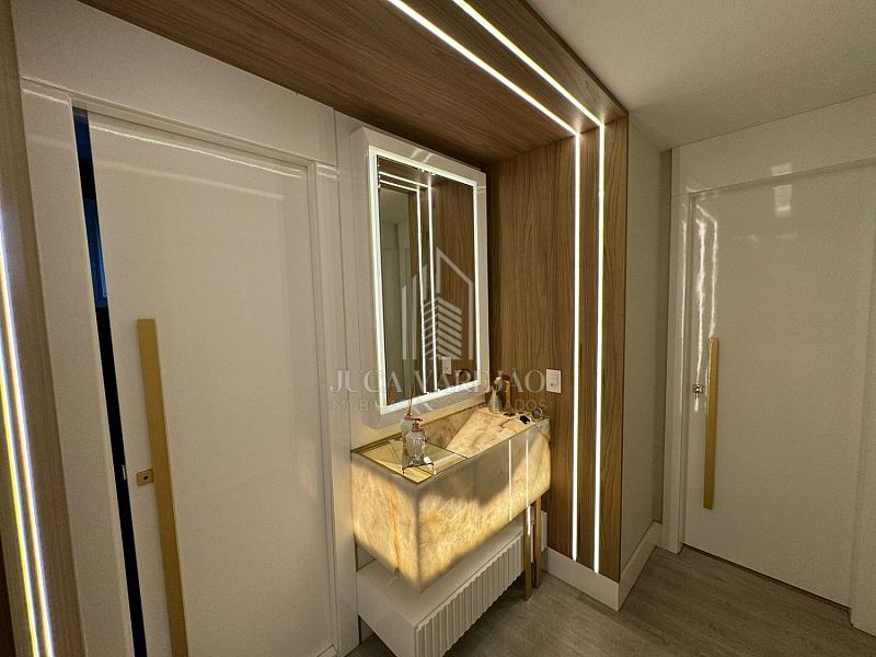 APARTAMENTO DE 4 QUARTOS À VENDA_PRAIA DA COSTA — foto 18