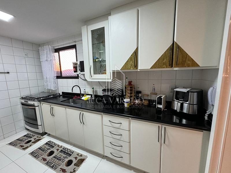 APARTAMENTO DE 4 QUARTOS À VENDA_PRAIA DA COSTA — foto 10