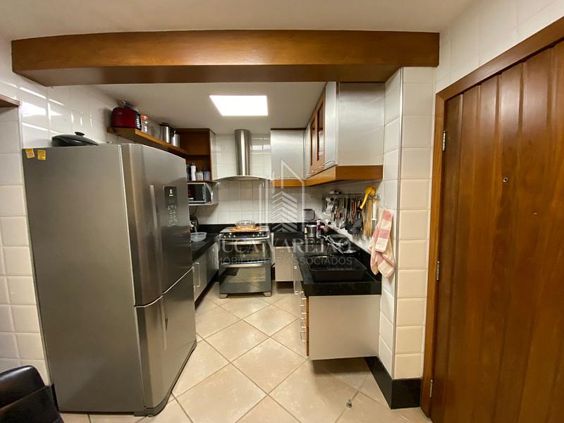 APARTAMENTO DE 3 QUARTOS À VENDA_PRAIA DA COSTA — foto 6