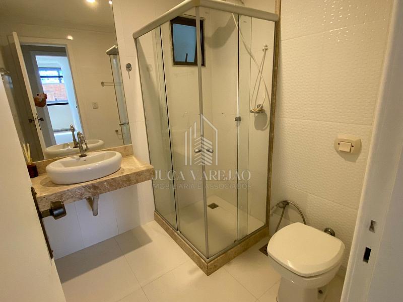 APARTAMENTO DE 3 QUARTOS À VENDA_PRAIA DA COSTA — foto 12