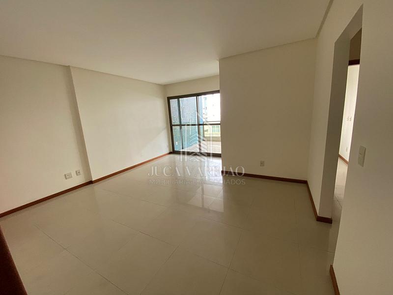 APARTAMENTO DE 3 QUARTOS À VENDA_PRAIA DA COSTA — foto 3
