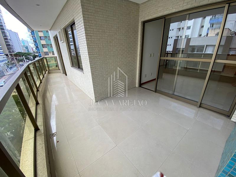 APARTAMENTO DE 3 QUARTOS À VENDA_PRAIA DA COSTA — foto 11