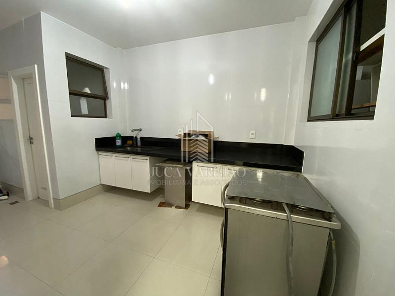 APARTAMENTO DE 4 QUARTOS À VENDA_PRAIA DA COSTA — foto 4