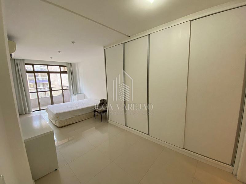 APARTAMENTO DE 4 QUARTOS À VENDA_PRAIA DA COSTA — foto 22