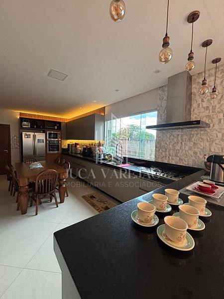 Casa com 4 quartos à venda, 184 m²  - Morada Interlagos - Vila Velha/ES — foto 4