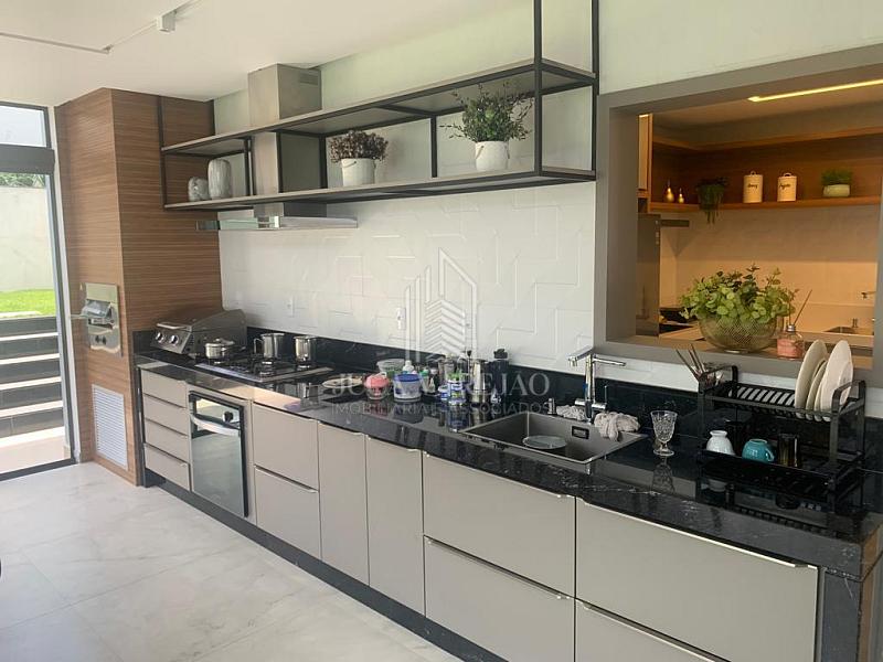 CASA DE 4 QUARTOS À VENDA_CONDOMÍNIO FECHADO — foto 9