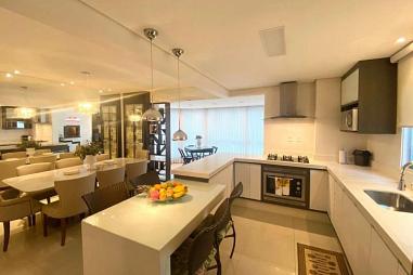 Apartamento com 4 quartos para alugar, 348m², 4 banheiros, 3 garagens - Centro - Balneário Camboriú