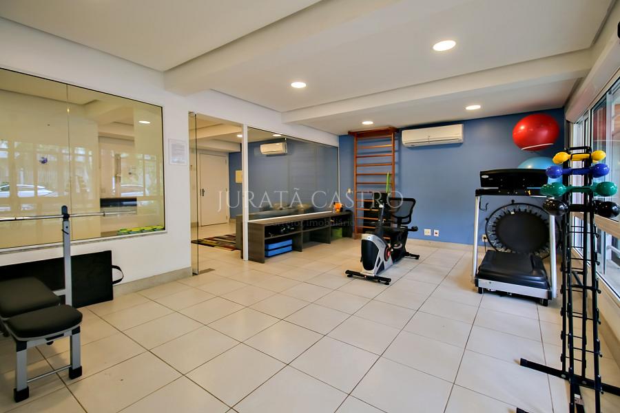 Apto 3 D, 1 Su�te, elevador e 2 vagas cobertas 26