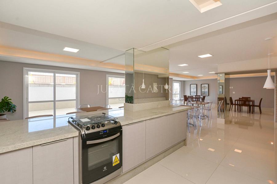 Apto 3 D, 1 Su�te, Elevador e vaga de garagem. 46